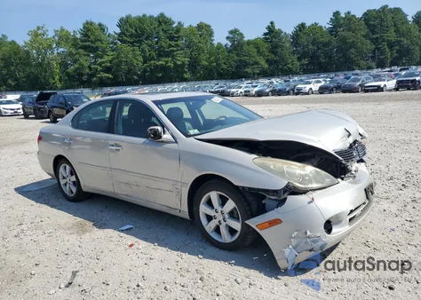 Lexus Es 330 z USA, uszkodzony, nr VIN JTHBA30G455136242